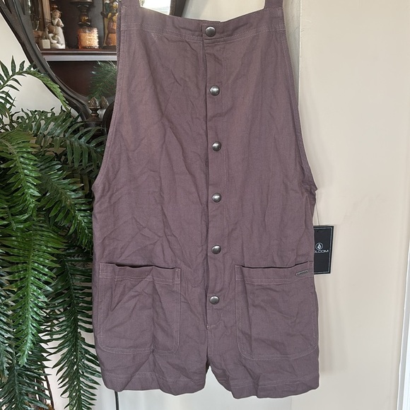 Brand New Volcom Stone Strut Romper Button Up Brown Jumper Casual Short Overalls - Picture 2 of 13